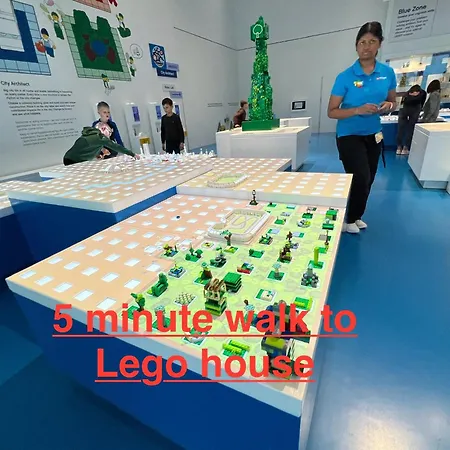 5 Minute Walk To Lego House - Perfect Location - Studio With Private Entrance - Garden On Site בית נופש